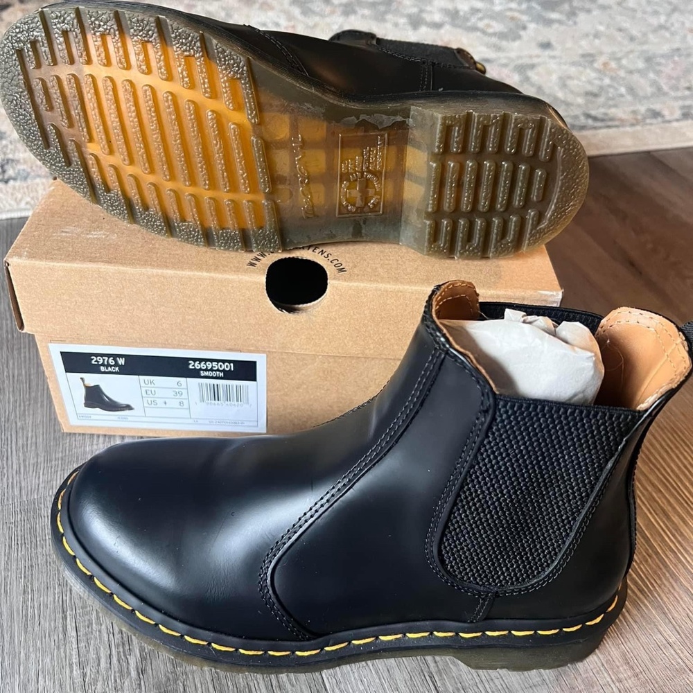 Black Dr Martens Chelsea Boots US size 8